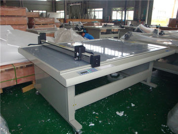 Macchina a base piatta completamente automatica della taglierina del tracciatore/bordo della taglierina con software inglese