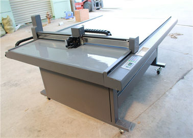 Tagliatrice d'oscillazione del panno del coltello di CNC, taglierina 1000 Mm/S del campione del tessuto